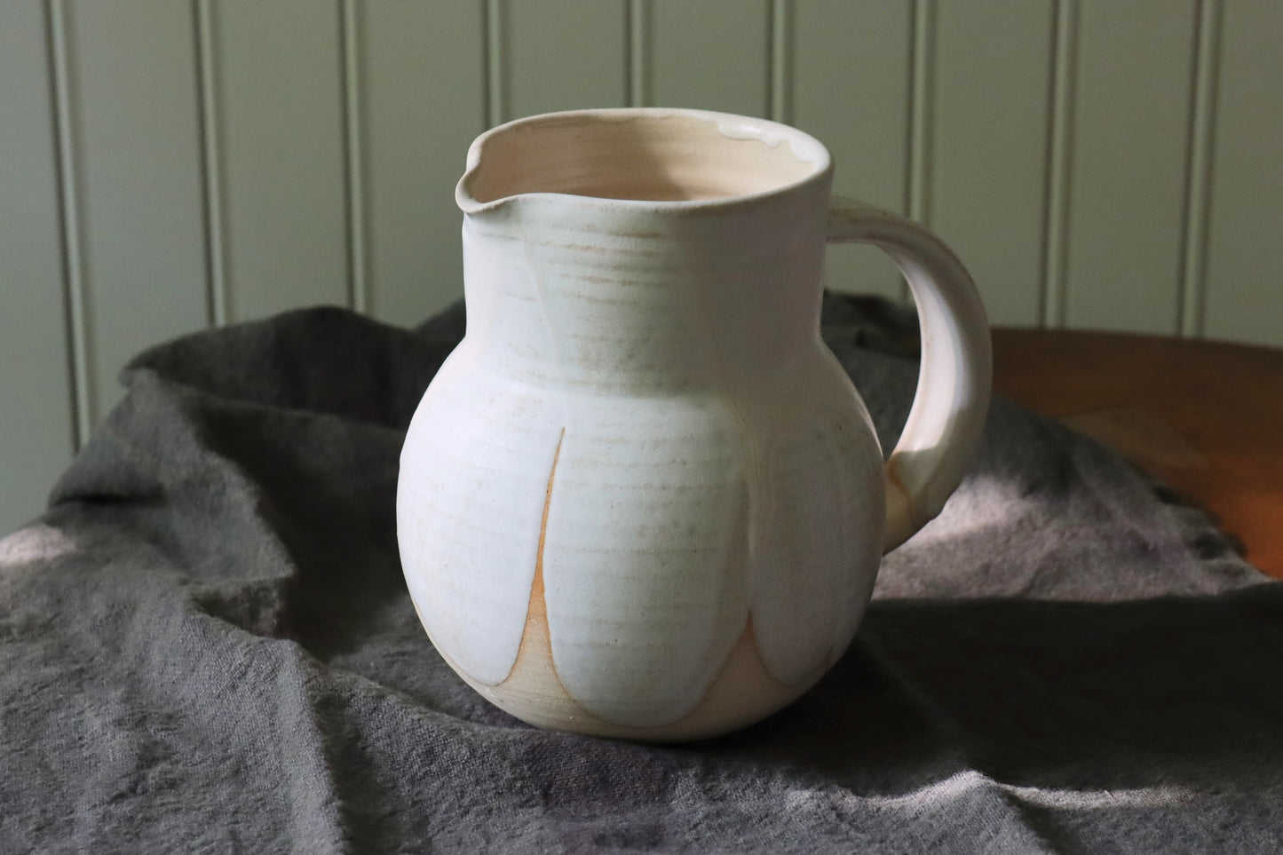 Lichene Jug