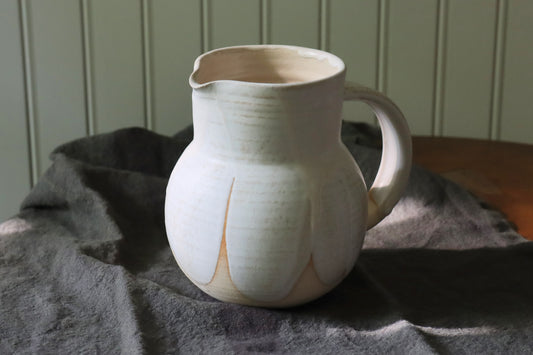 Lichene Jug
